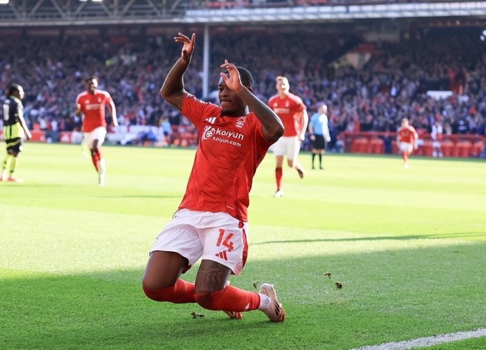 曼城客场惨败,晋级任务严峻的简单介绍 曼城客场惨败,晋级任务严峻的简单介绍