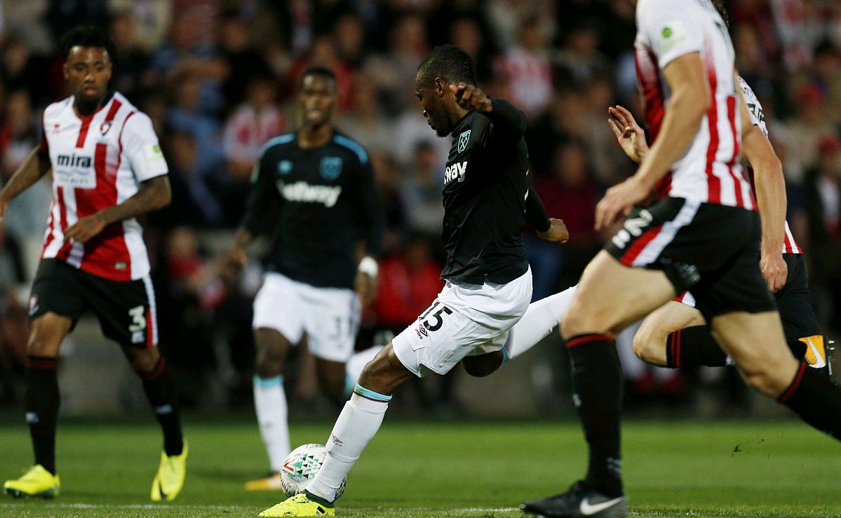 包含切尔滕汉姆难取胜绩，客场比赛形式不佳的词条