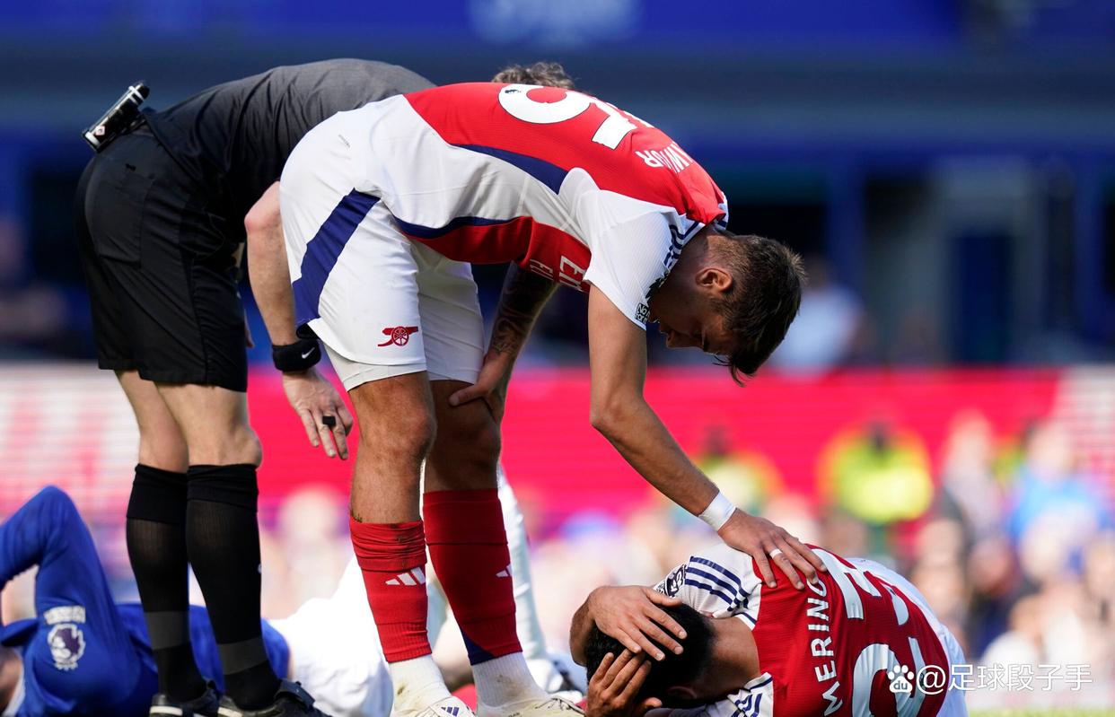 阿森纳后卫受伤，将缺席关键战的简单介绍