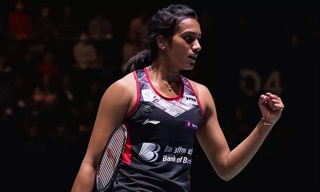 包含英格兰羽毛球队轻取马来西亚羽毛球队，辛杜统治全场的词条