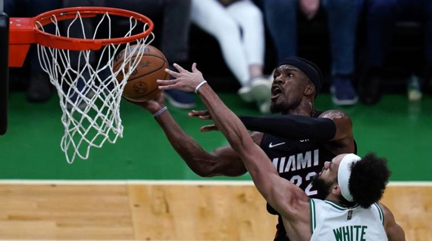 步行者险胜凯尔特人B队，汉密尔顿打破历史纪录