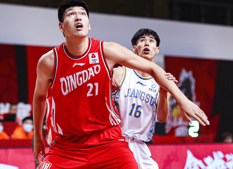 广州队力克青岛队,陶汉林关键制胜的简单介绍 广州队力克青岛队,陶汉林关键制胜的简单介绍