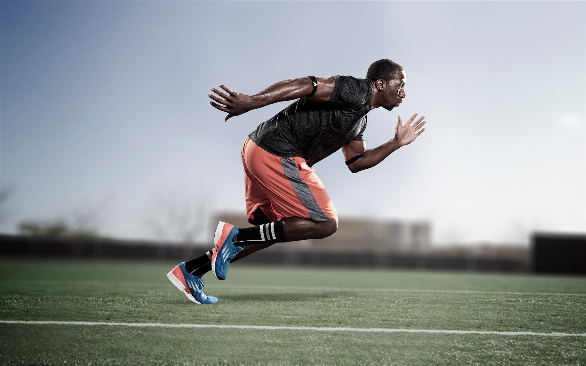 一剑封喉!詹姆斯关键回合接管比赛,独行侠力克马刺展现实力